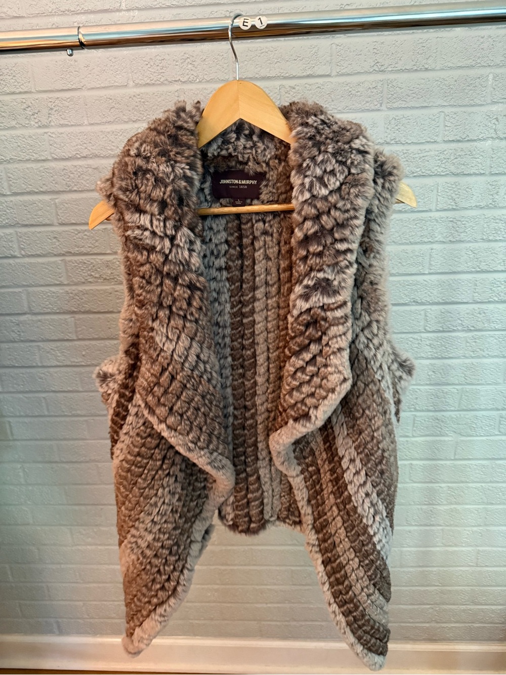 Johnston & Murphy Faux Fur Knit Vest - Gray/Brown